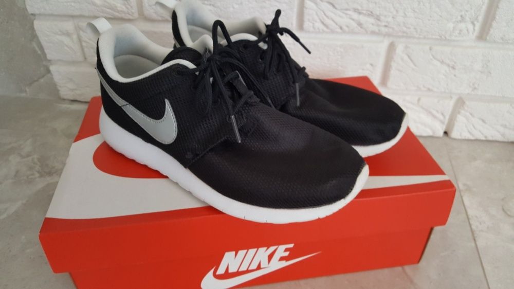 nike roshe run 38